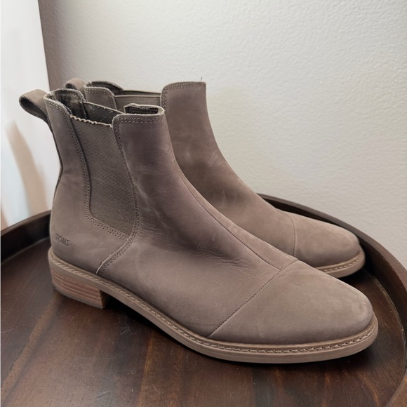 TOMS Women's Olive Ankle Booties - Picture 4 of 10